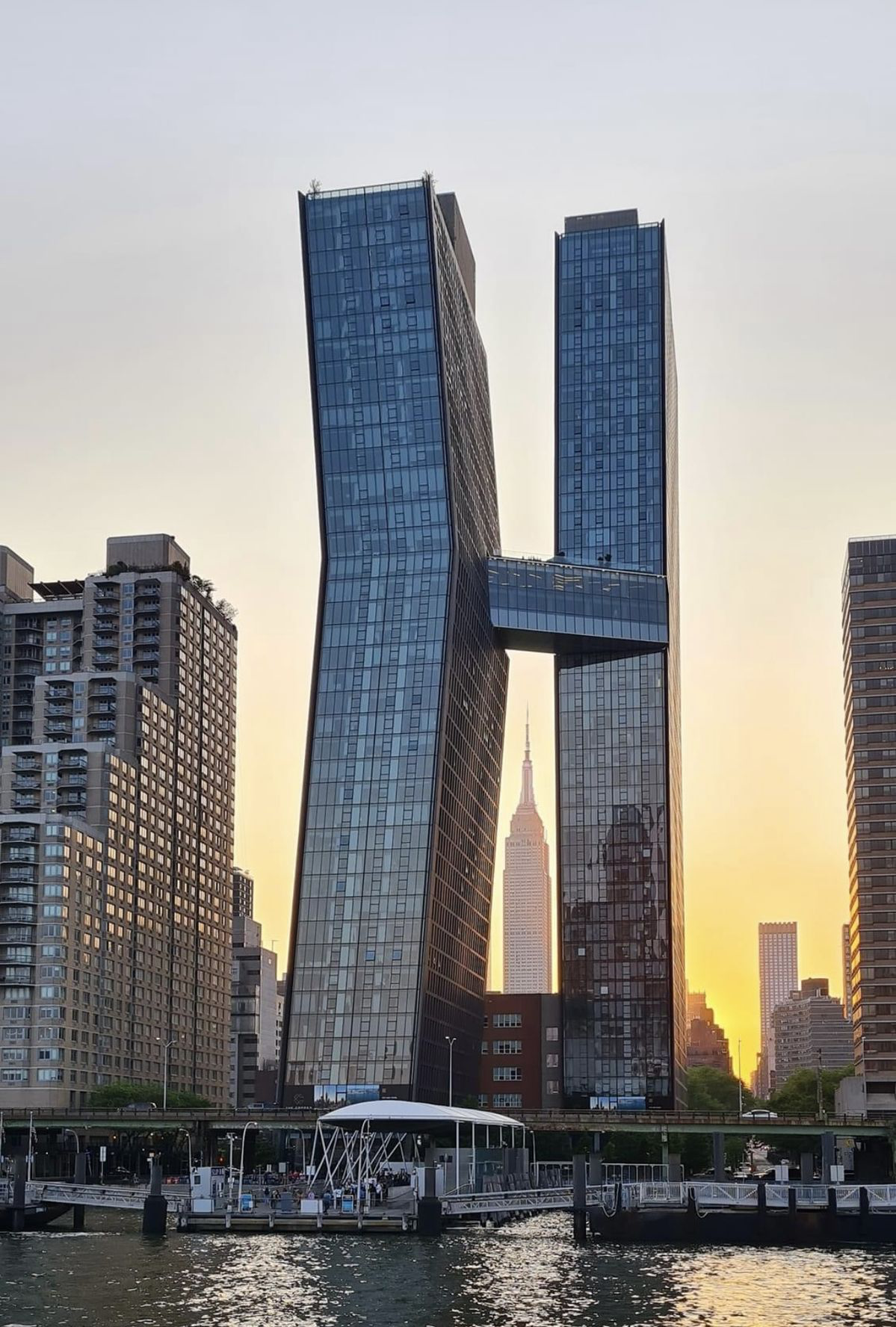 Reference photo of twin towers connected by a skybridge
